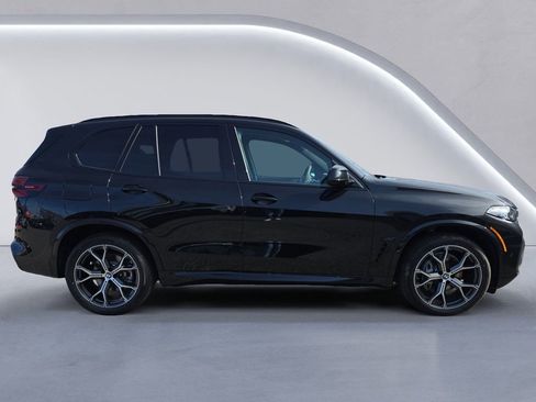 New 2026 BMW X5 xDrive40i w/ M Sport Package image 3