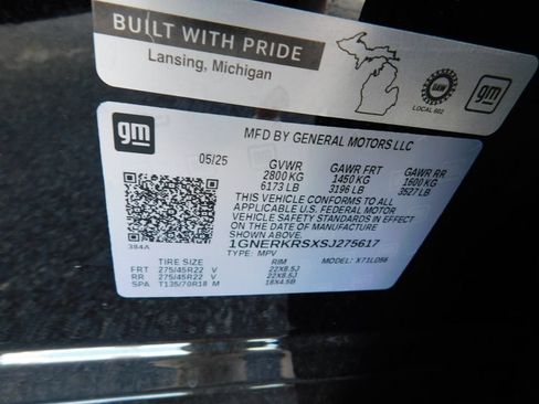 Used 2025 Chevrolet Traverse High Country w/ LPO, Illumination Package FWD image 8