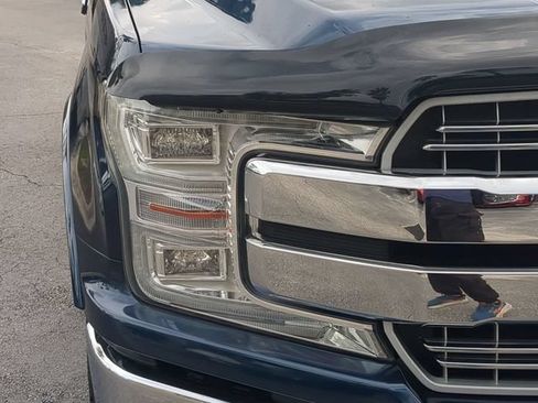 Used 2019 Ford F150 Lariat w/ Equipment Group 502A Luxury AWD/4WD image 10