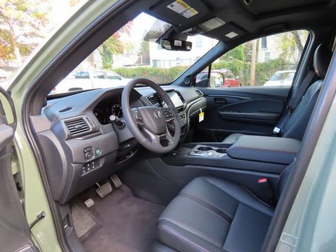 New 2026 Honda Ridgeline TrailSport image 2