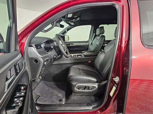 New 2026 Jeep Grand Wagoneer Limited image 18