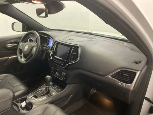 Used 2021 Jeep Cherokee High Altitude AWD/4WD image 23
