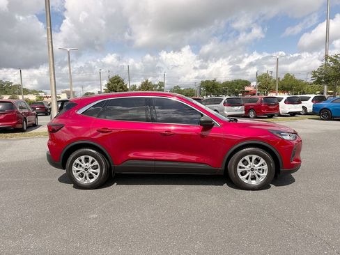 Used 2023 Ford Escape Active FWD image 2