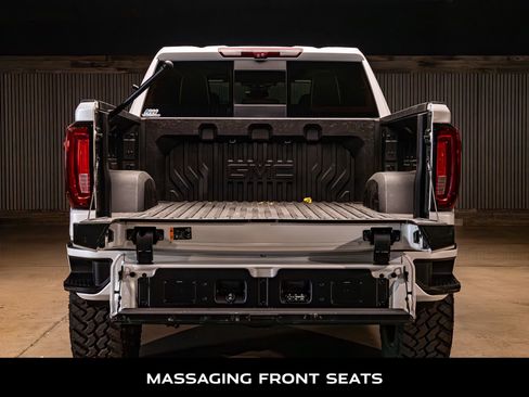 Used 2022 GMC Sierra 1500 Denali Ultimate image 9