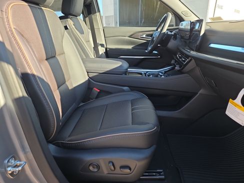 New 2026 Chevrolet Traverse High Country image 29