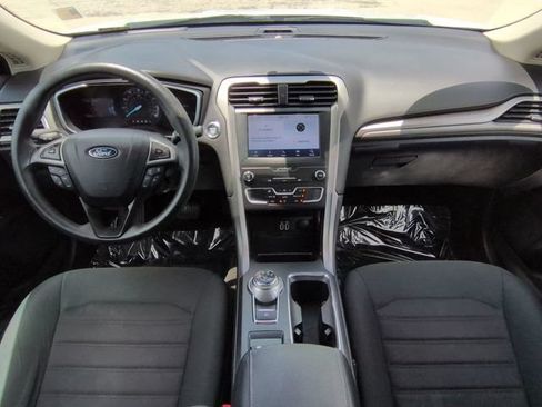 Used 2020 Ford Fusion SE FWD image 14