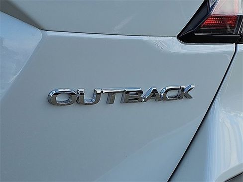 Used 2023 Subaru Outback Limited image 34