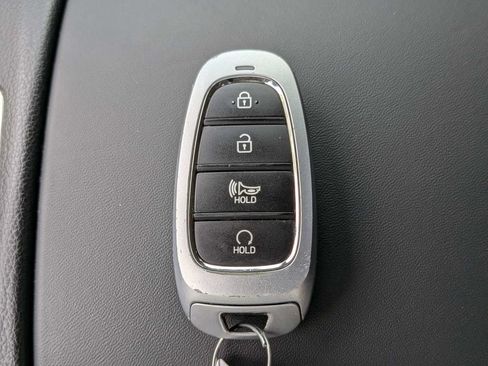 Certified 2021 Hyundai Santa Fe SEL FWD image 29