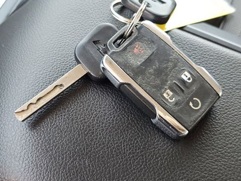 Used 2017 Chevrolet Silverado 1500 LTZ AWD/4WD image 34