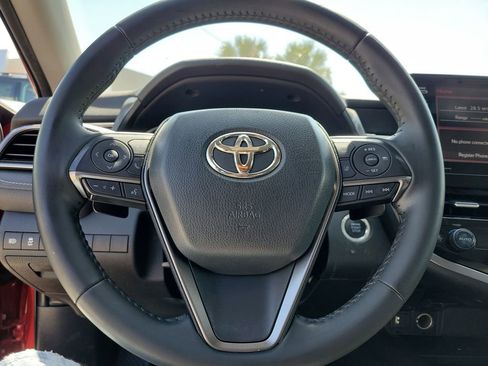 Used 2022 Toyota Camry SE w/ Audio Upgrade Package image 18