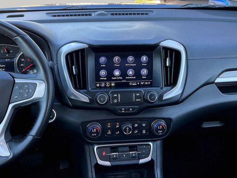 Used 2024 GMC Terrain SLT AWD/4WD image 8