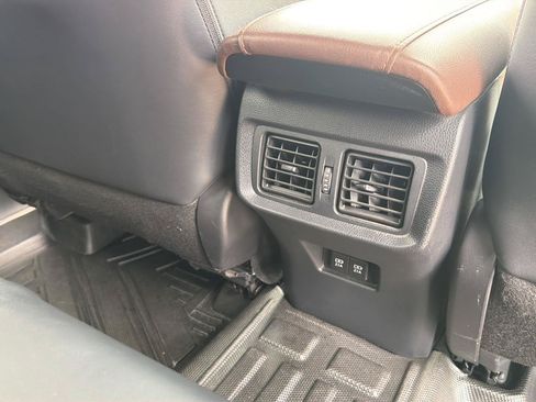 Used 2022 Toyota Venza Limited w/ Advanced Technology Package AWD/4WD image 14