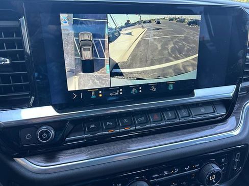 Used 2022 Chevrolet Silverado 1500 LTZ image 22