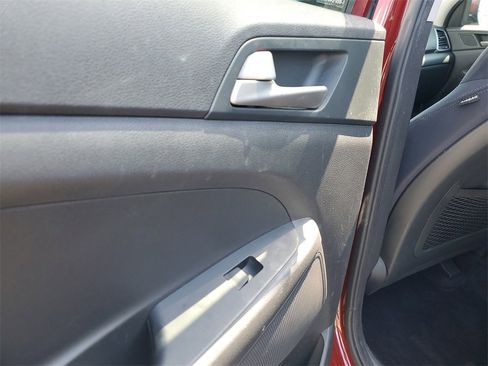 Used 2018 Hyundai Tucson SEL image 14