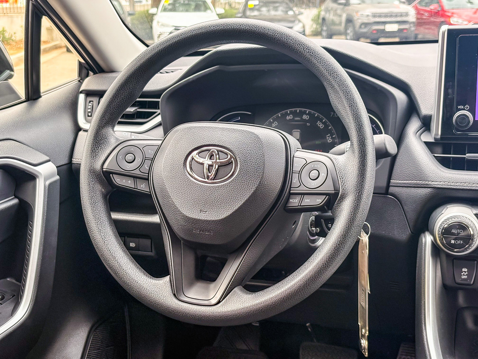 Certified 2025 Toyota RAV4 LE AWD/4WD image 15