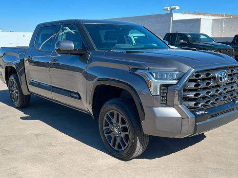 Used 2023 Toyota Tundra Platinum AWD/4WD image 8