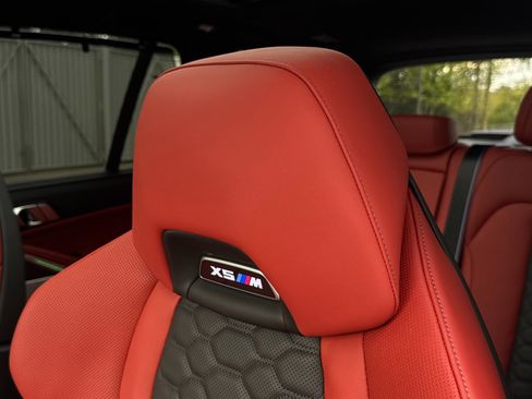 Used 2026 BMW X5 M Competition w/ Executive Package image 15