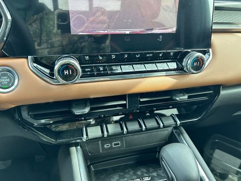 New 2026 GMC Canyon AT4 w/ AT4 Premium Package image 26