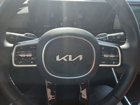Used 2026 Kia Carnival EX FWD image 20