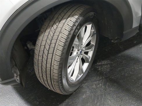 Used 2022 Ford Explorer Limited image 61