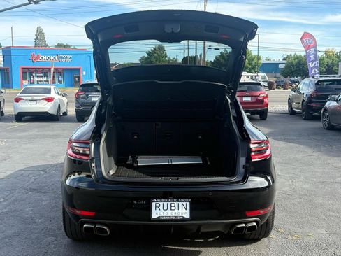 Used 2015 Porsche Macan Turbo AWD/4WD image 33