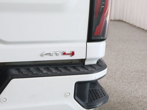 Used 2024 GMC Sierra 2500 AT4 w/ AT4 Premium Plus Package AWD/4WD image 34