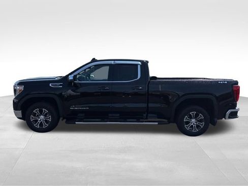 Used 2019 GMC Sierra 1500 SLE w/ SLE Value Package AWD/4WD image 2