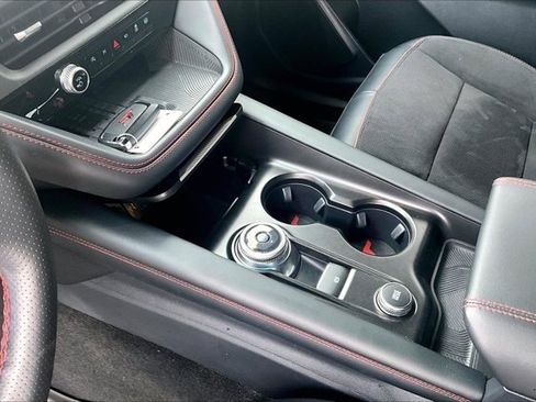 Used 2025 Ford Explorer ST image 18