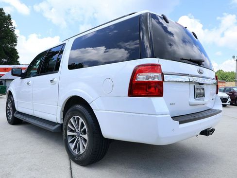 Used 2016 Ford Expedition EL XLT w/ Equipment Group 202A RWD image 4