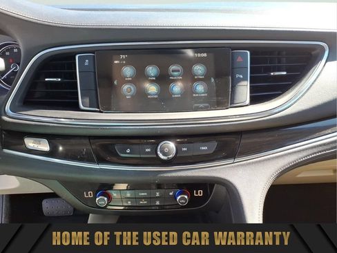 Used 2019 Buick Enclave Essence FWD image 25