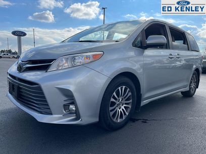 Used 2020 Toyota Sienna XLE