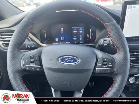 Used 2024 Ford Escape ST-Line w/ Tech Pack #1 AWD/4WD image 18