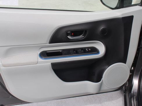 Used 2012 Toyota Prius C Two FWD image 10