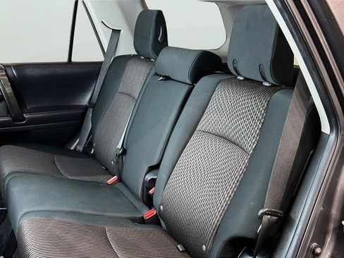 Used 2018 Toyota 4Runner SR5 image 33