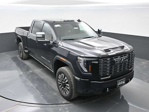 New 2025 GMC Sierra 3500 Denali Ultimate image 25