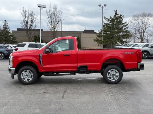 New 2025 Ford F350 XLT image 2