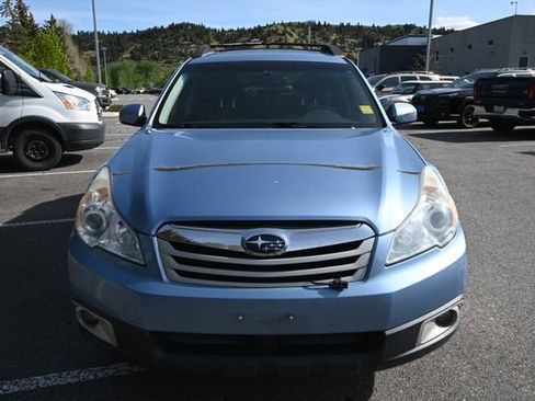 Used 2011 Subaru Outback 2.5i Premium AWD/4WD image 4