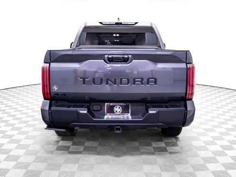 Used 2025 Toyota Tundra Limited AWD/4WD image 5