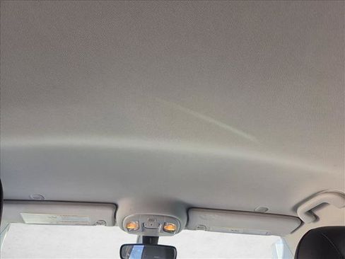 Used 2021 Jeep Compass Latitude FWD image 11