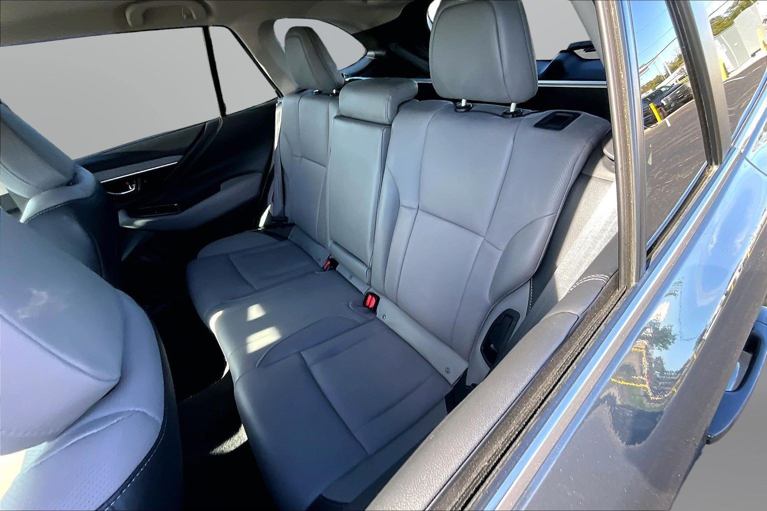 Used 2025 Subaru Outback Limited AWD/4WD image 18