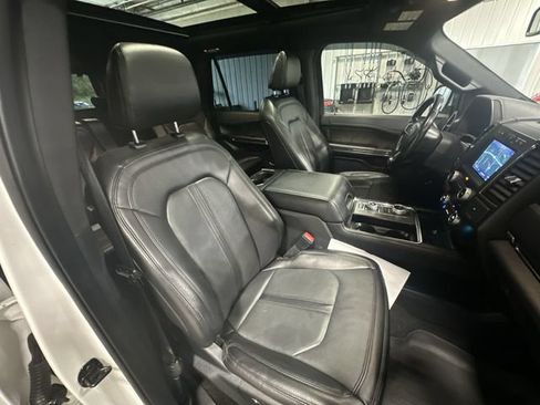 Certified 2021 Ford Expedition Limited AWD/4WD image 32