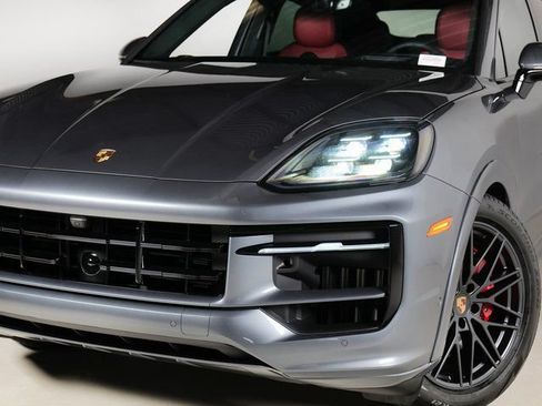 New 2026 Porsche Cayenne GTS AWD/4WD image 29