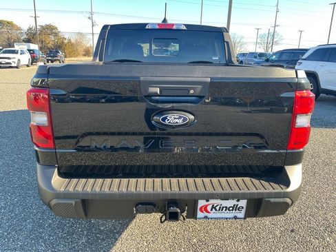 New 2026 Ford Maverick Lariat w/ Black Appearance Package image 29