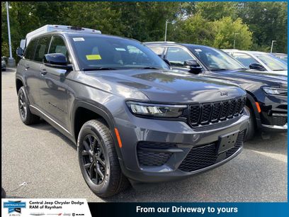 New 2025 Jeep Grand Cherokee Laredo