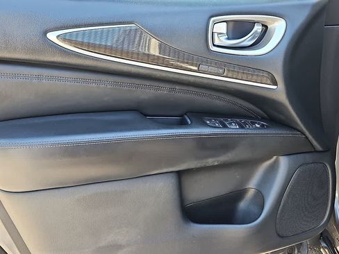 Used 2019 INFINITI QX60 Luxe w/ Essential Package AWD/4WD image 12