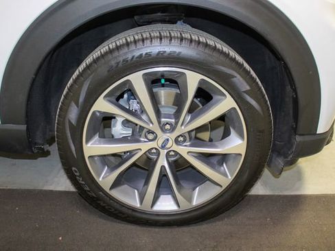 Used 2025 Ford Explorer Platinum w/ Ultimate Package image 21