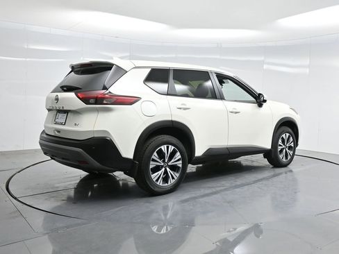 Used 2023 Nissan Rogue SV image 41