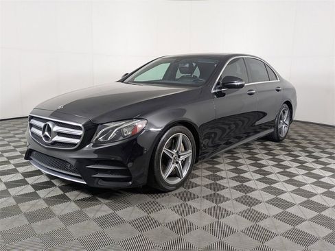 Used 2018 Mercedes-Benz E 300 image 1