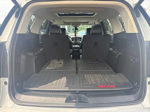 Certified 2020 GMC Acadia Denali w/ LPO, Floor Liner Package AWD/4WD image 8