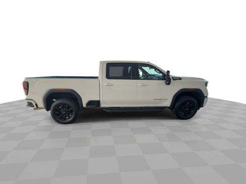 Certified 2025 GMC Sierra 2500 AT4 w/ AT4 Preferred Package image 9